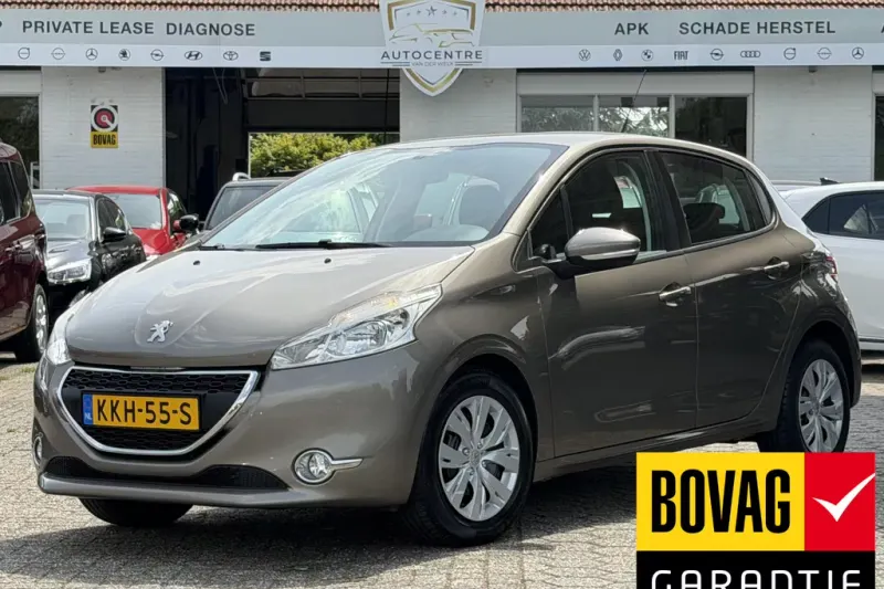 Peugeot 208 (2015)