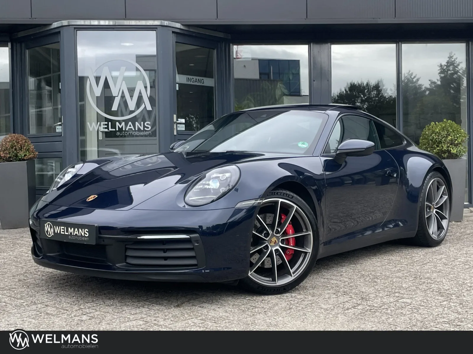 Porsche 911 (2020) — foto 1