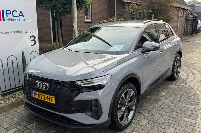 Audi Q4 e-tron (2022)