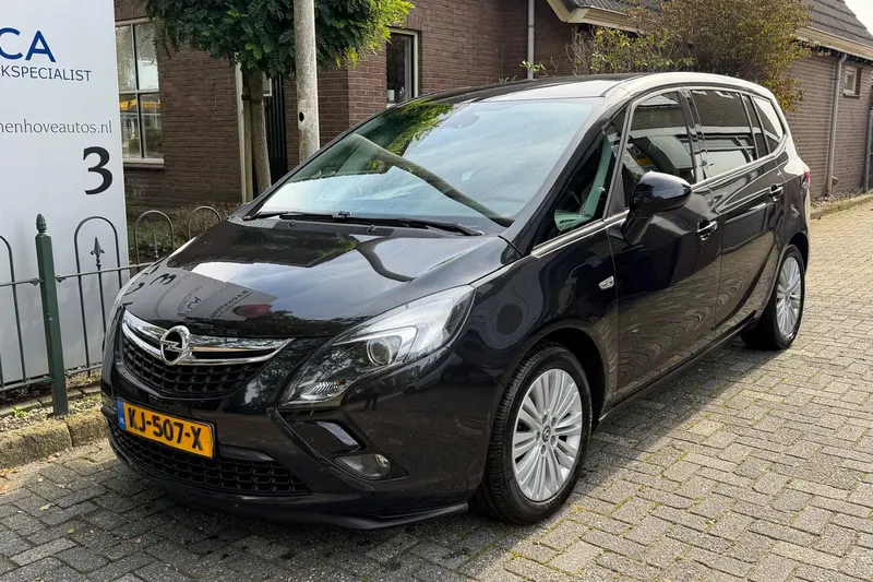 Opel Zafira (2016)