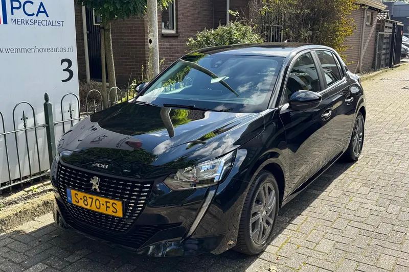 Peugeot 208 (2023)