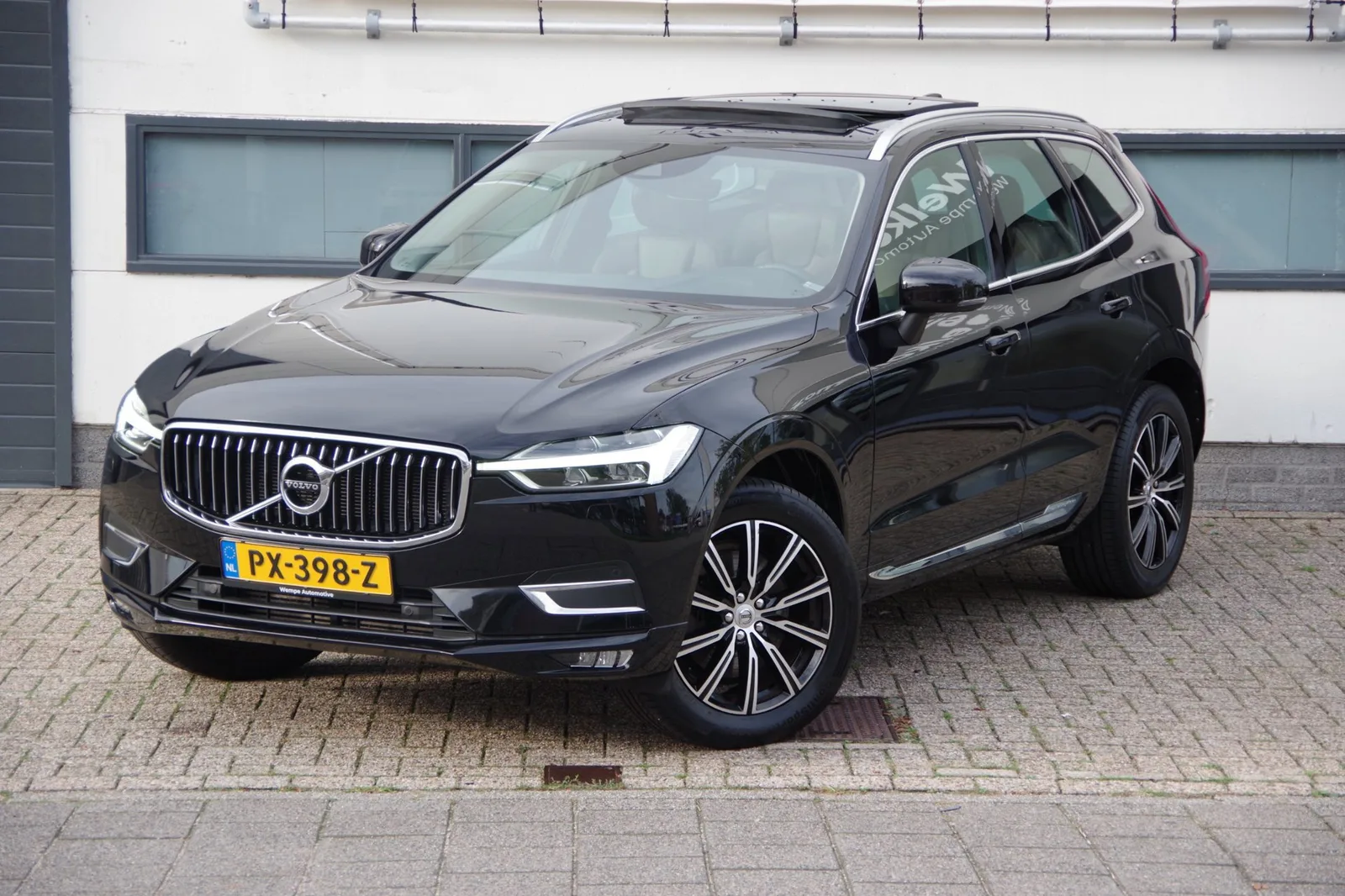 Volvo XC60 (2017) — foto 1