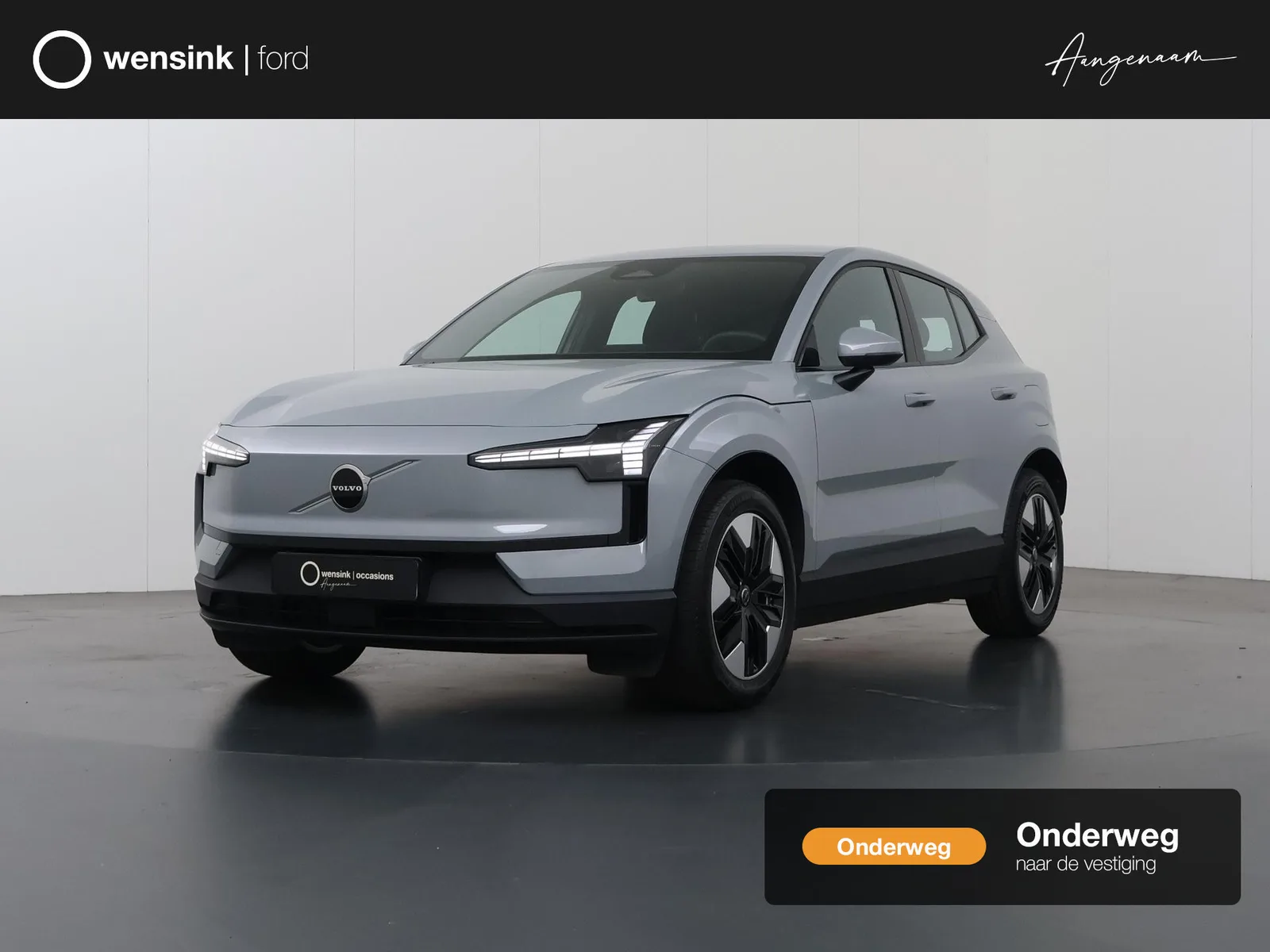 Volvo EX30 (2024) — foto 1