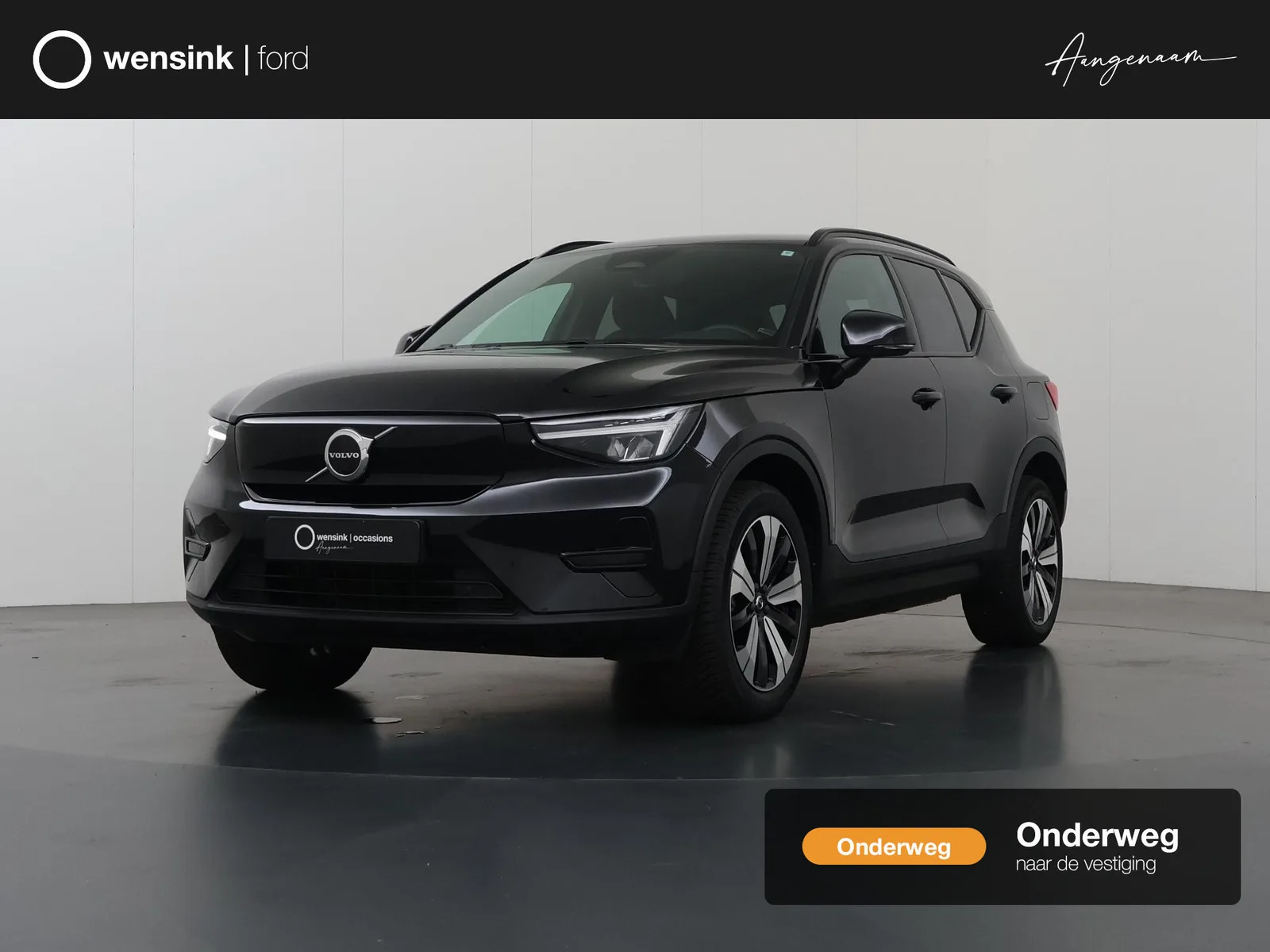 Volvo XC40 (2023) — foto 1