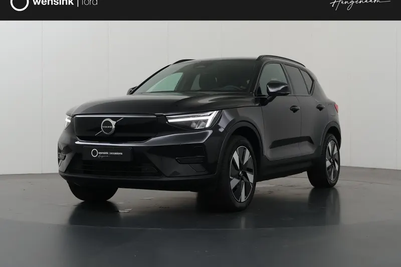 Volvo XC40 (2024)