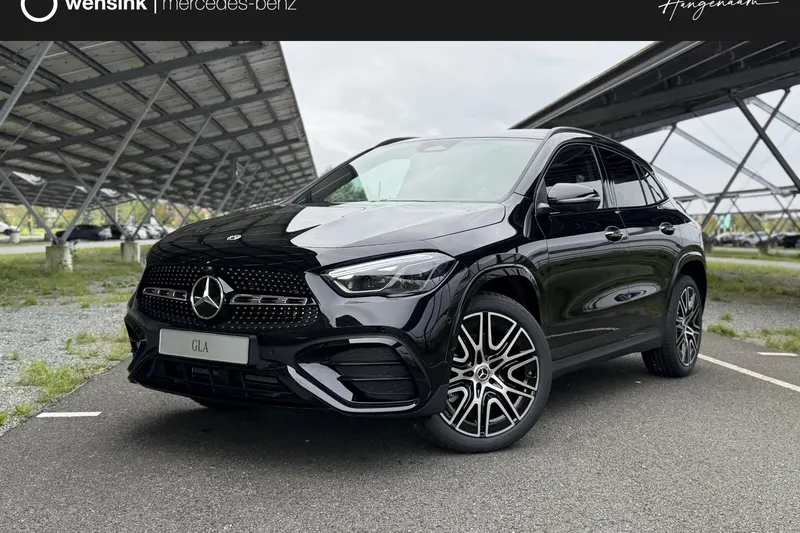 Mercedes-Benz GLA (2026)