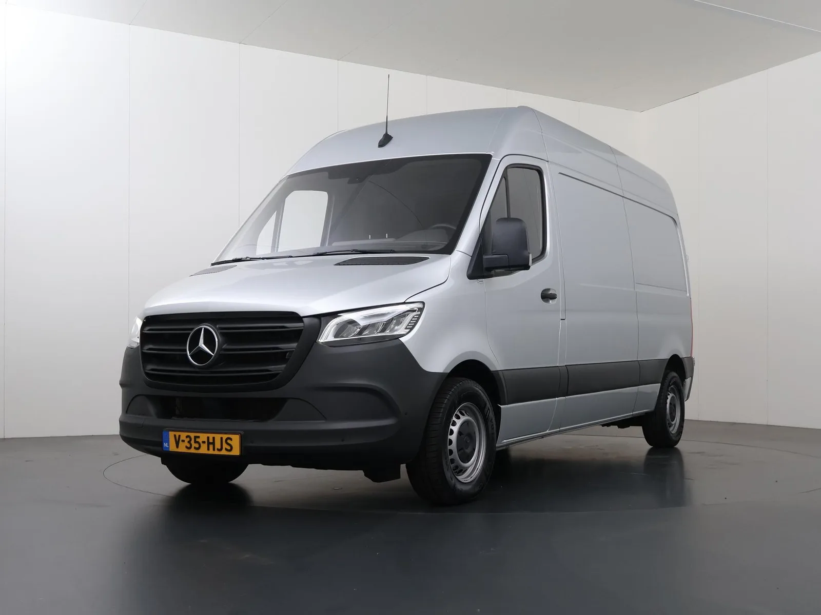 Mercedes-Benz Sprinter (2022) — foto 1
