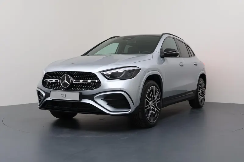 Mercedes-Benz GLA (2026)