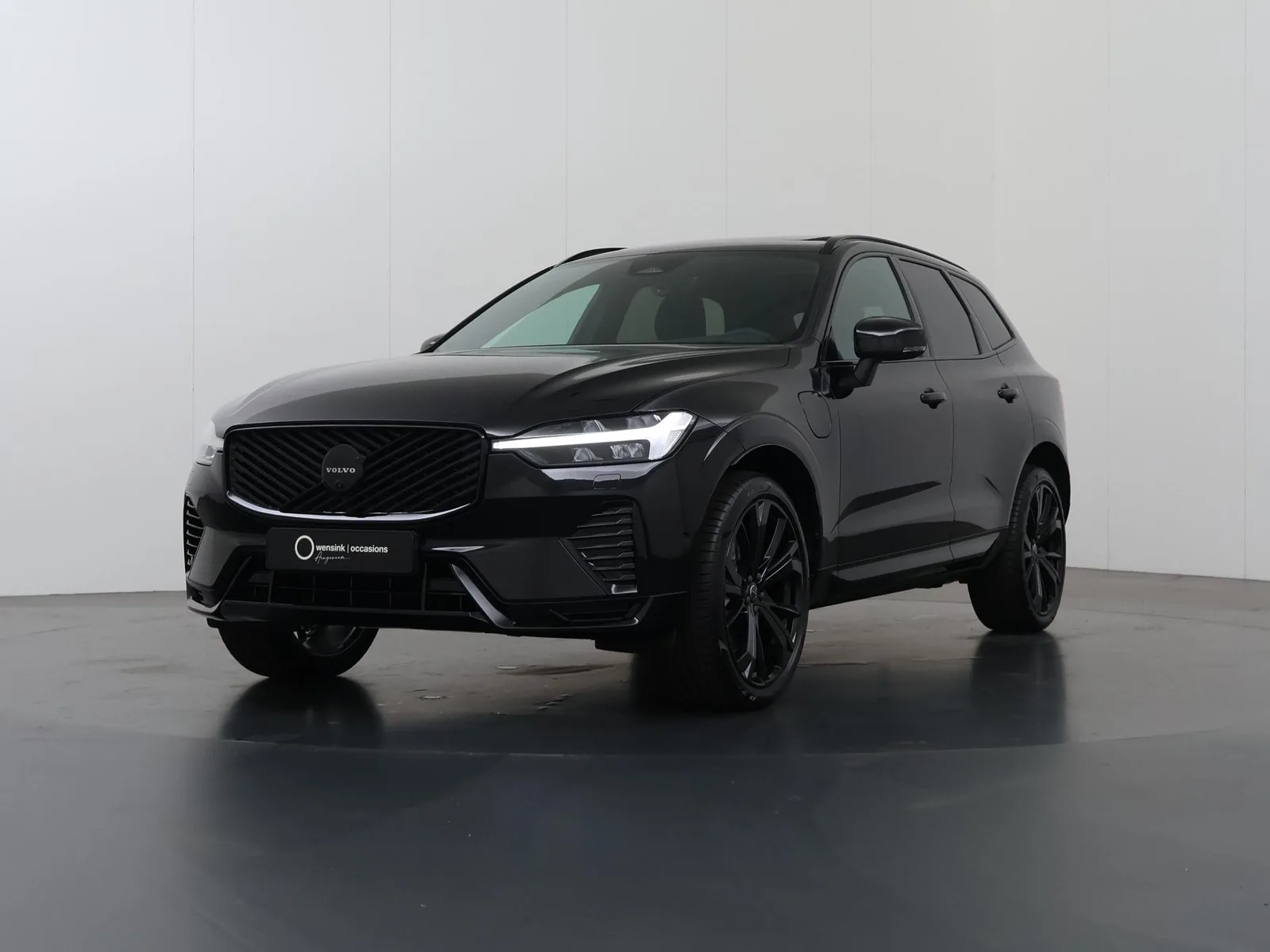 Volvo XC60 (2026) — foto 1