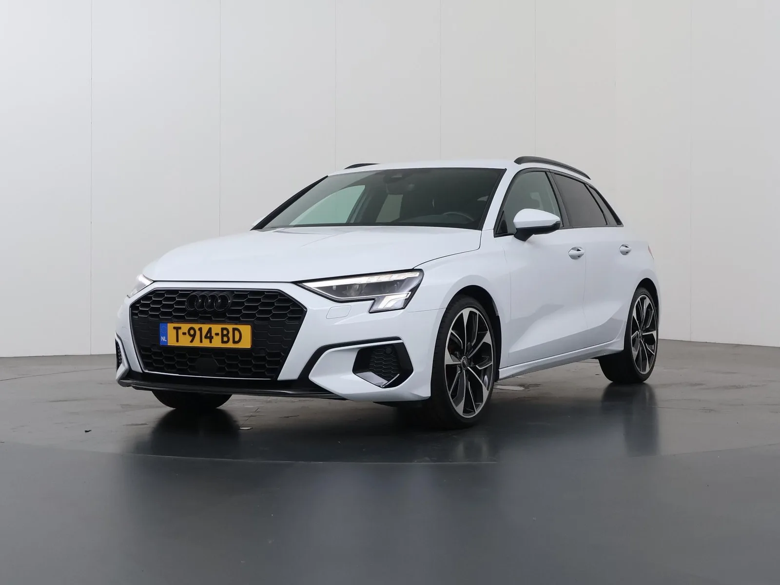 Audi A3 (2022) — foto 1