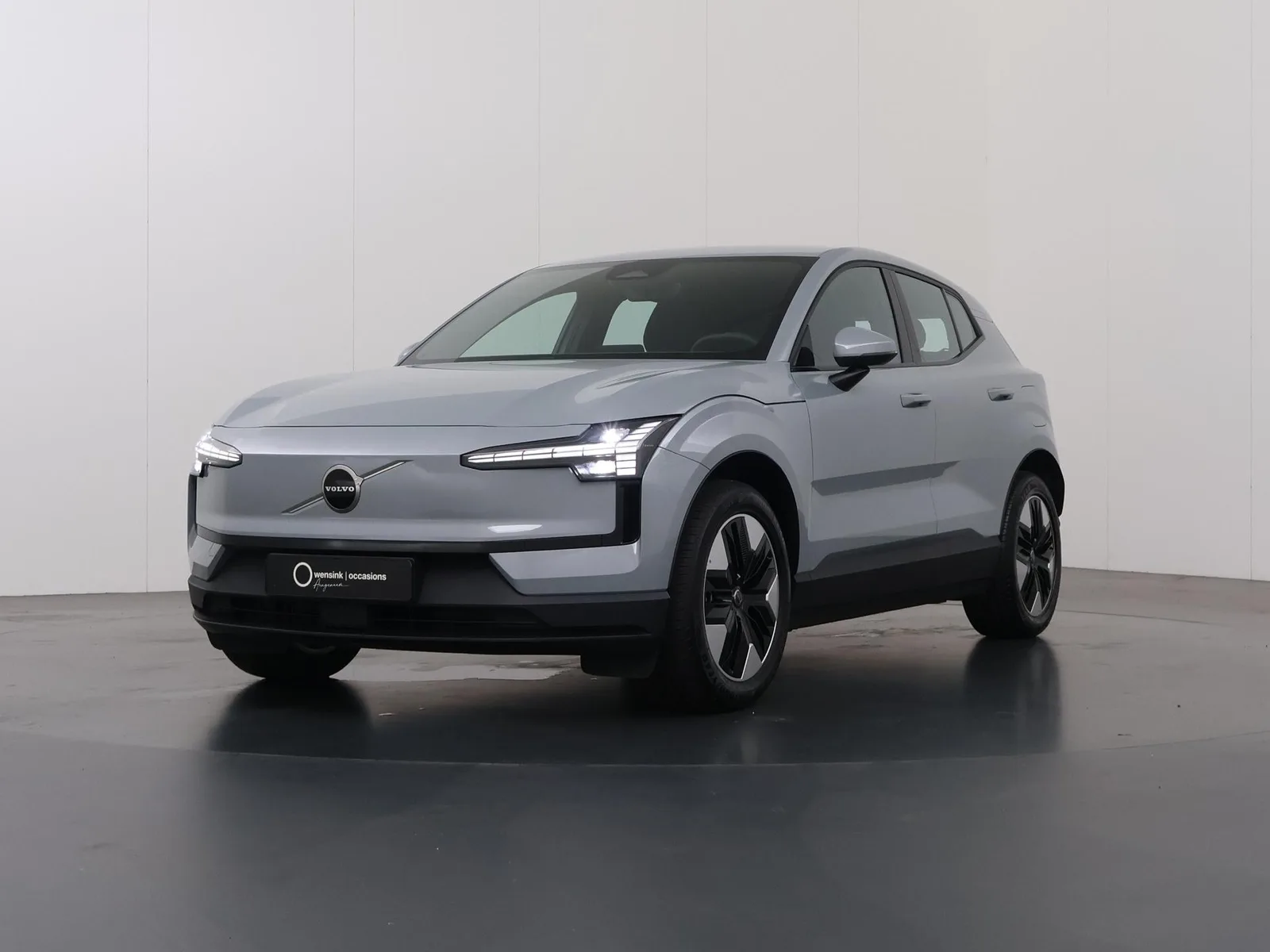 Volvo EX30 (2024) — foto 1