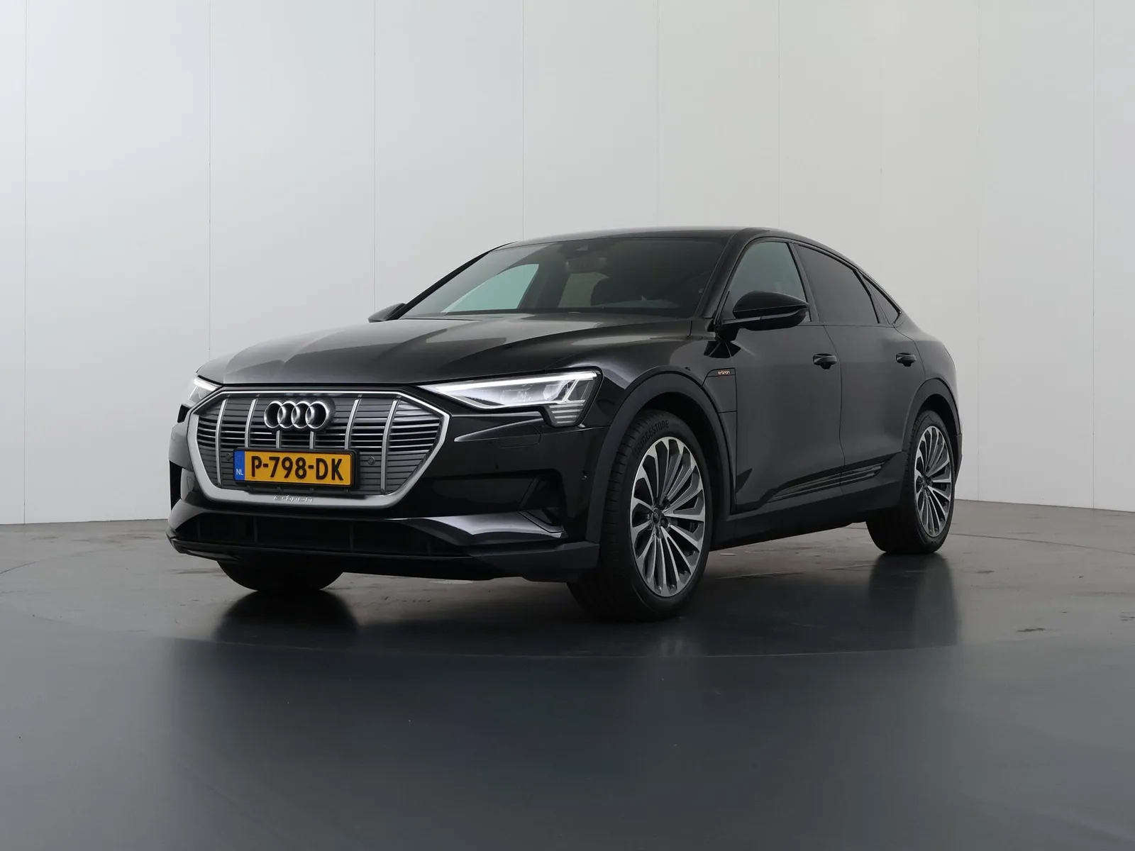 Audi e-tron Sportback (2021) — foto 1