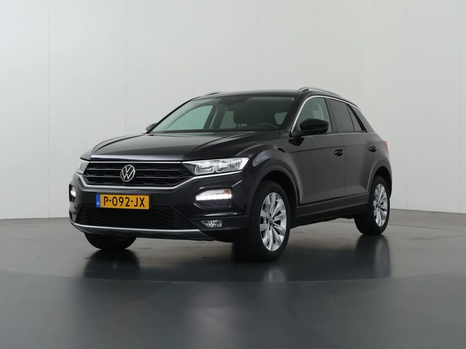 Volkswagen T-Roc (2022) — foto 1