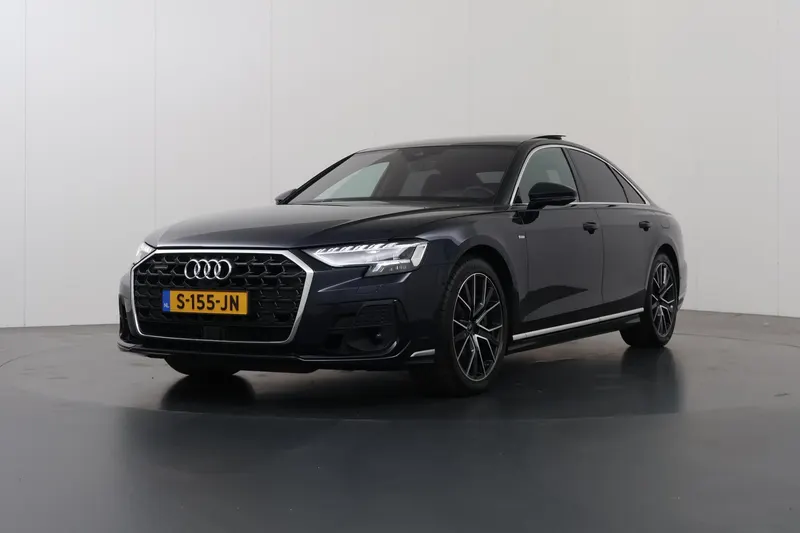 Audi A8 (2022)
