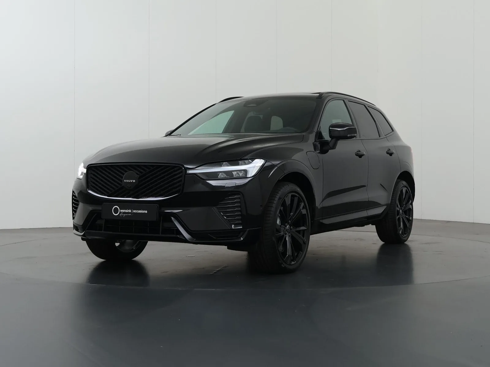 Volvo XC60 (2026) — foto 1