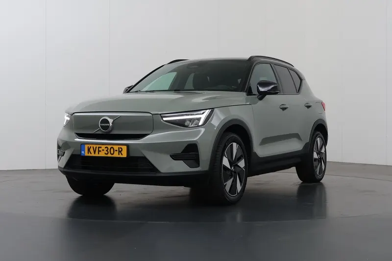 Volvo XC40 (2024)