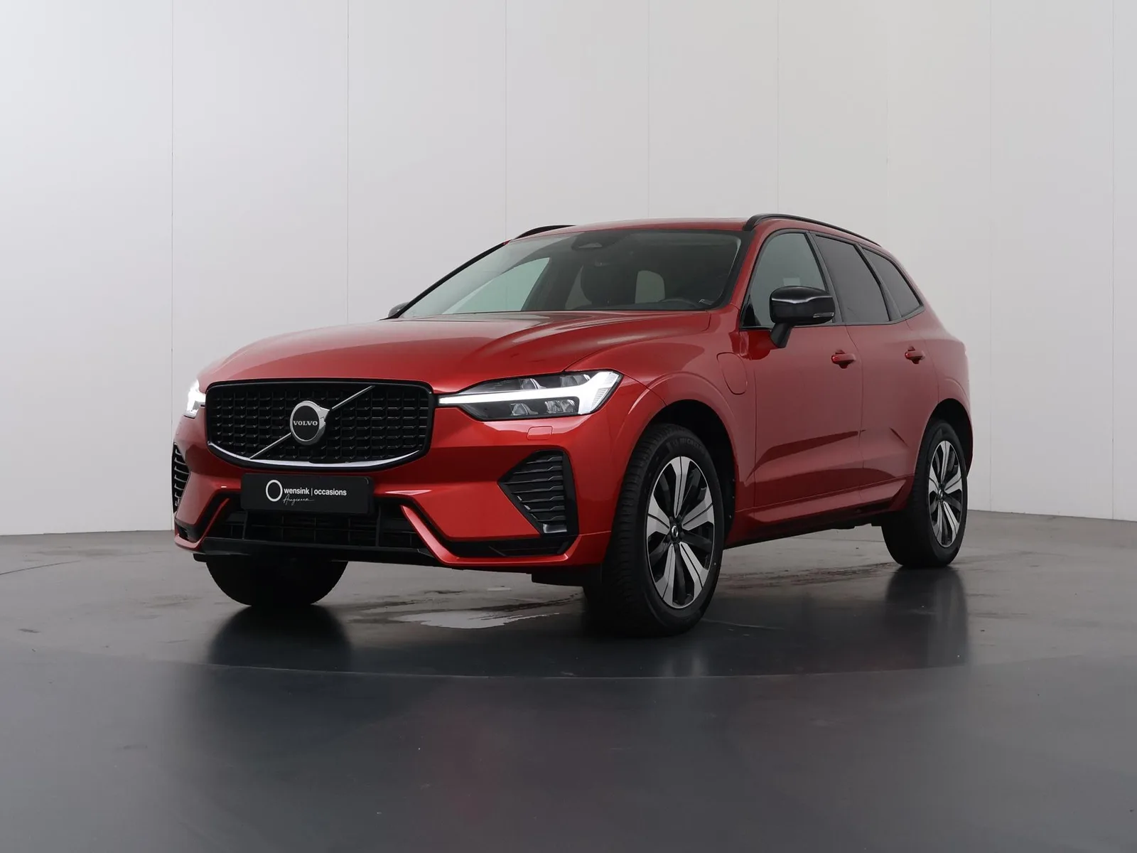 Volvo XC60 (2023) — foto 1