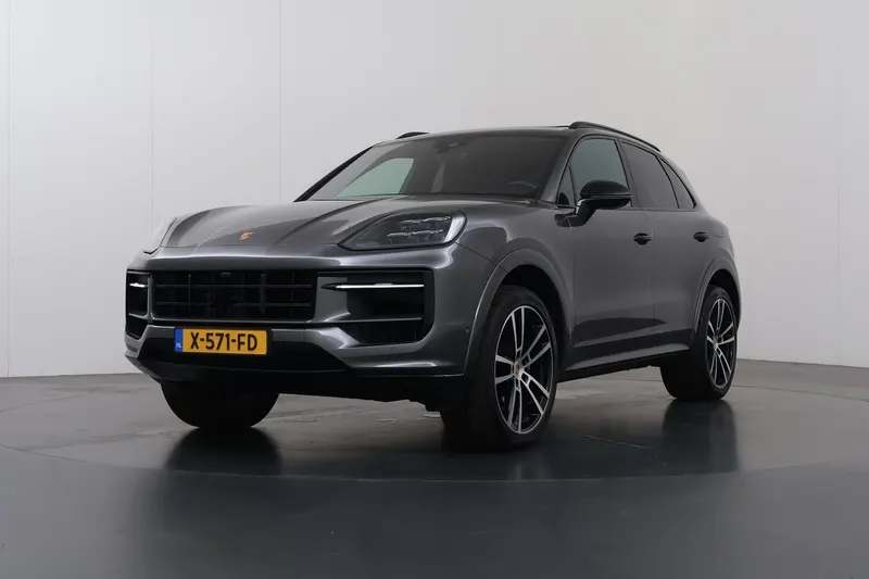 Porsche Cayenne (2023)