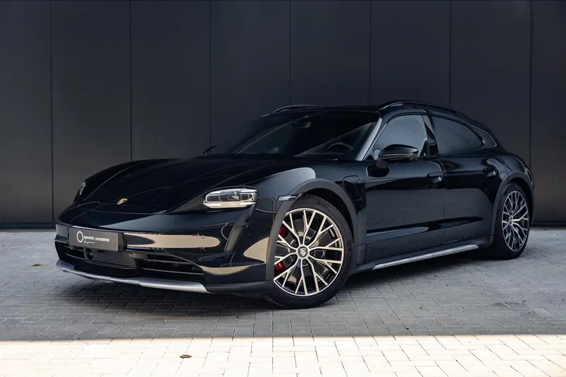Porsche Taycan Cross Turismo (2023)