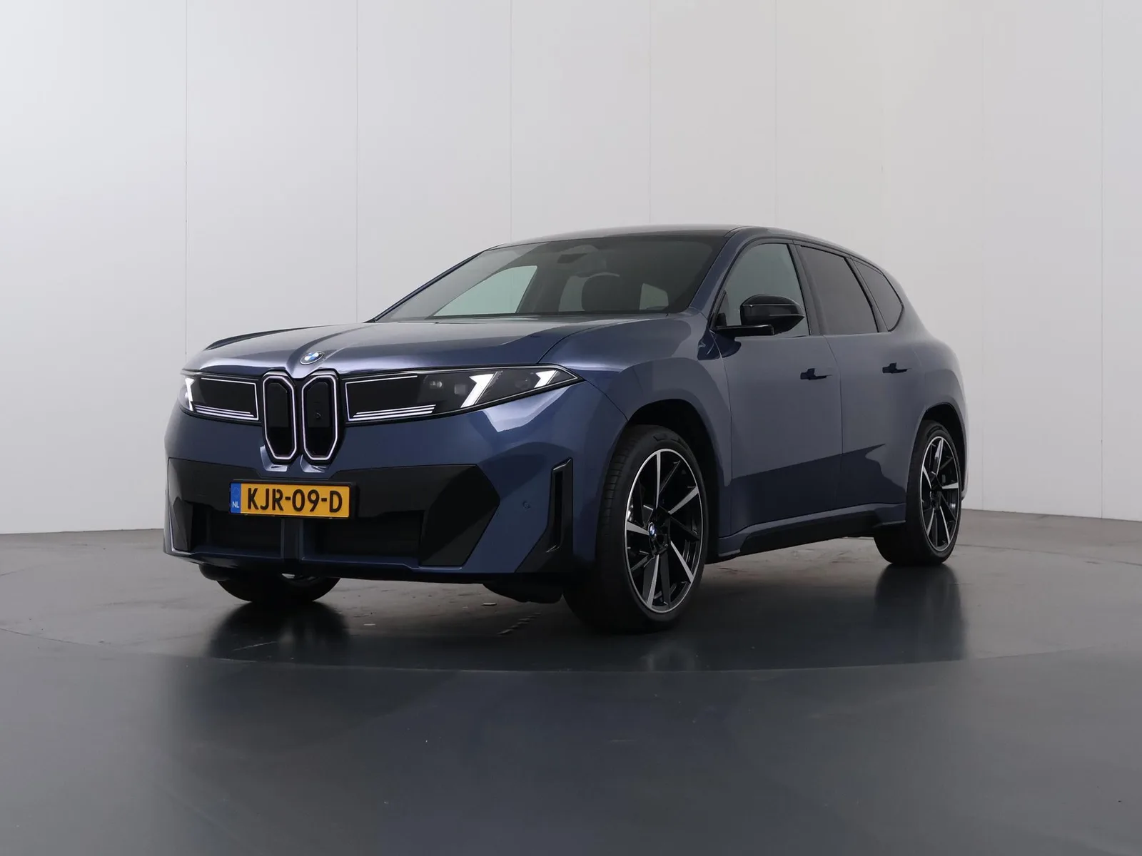 BMW iX3 (2026) — foto 1