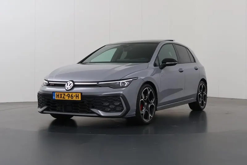 Volkswagen Golf (2024)