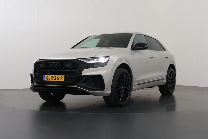 Audi Q8 (2023)