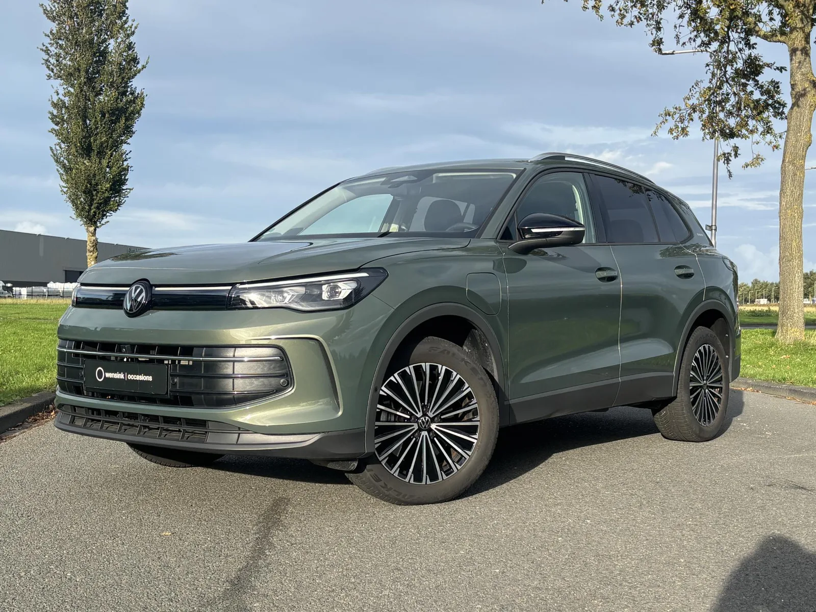 Volkswagen Tiguan (2025) — foto 1