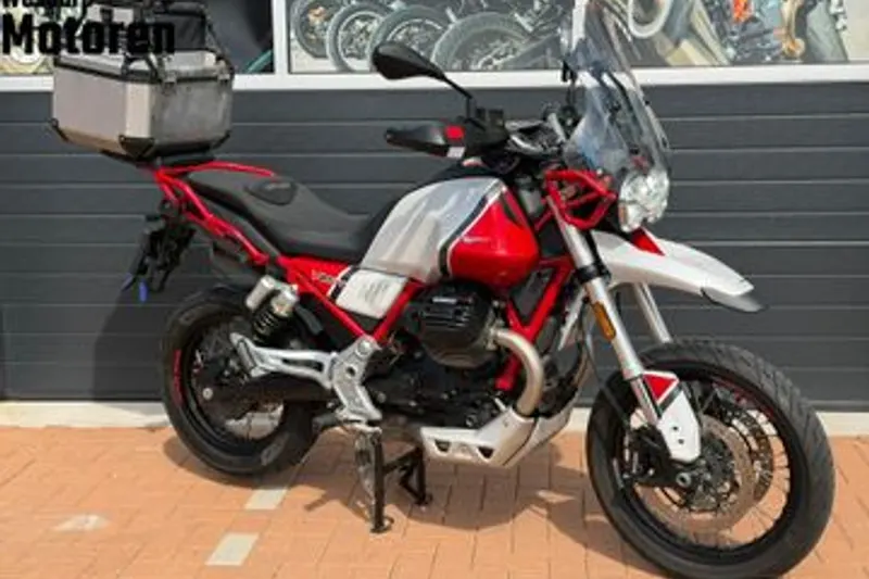 Moto Guzzi V85 TT (2020)