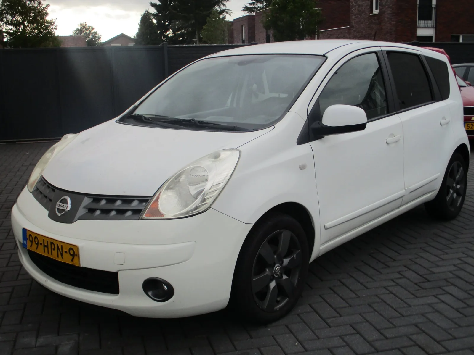 Nissan Note (2009) — foto 1