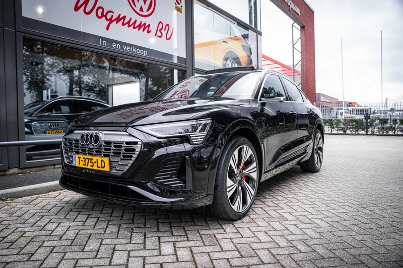 Audi Q8 e-tron (2023)