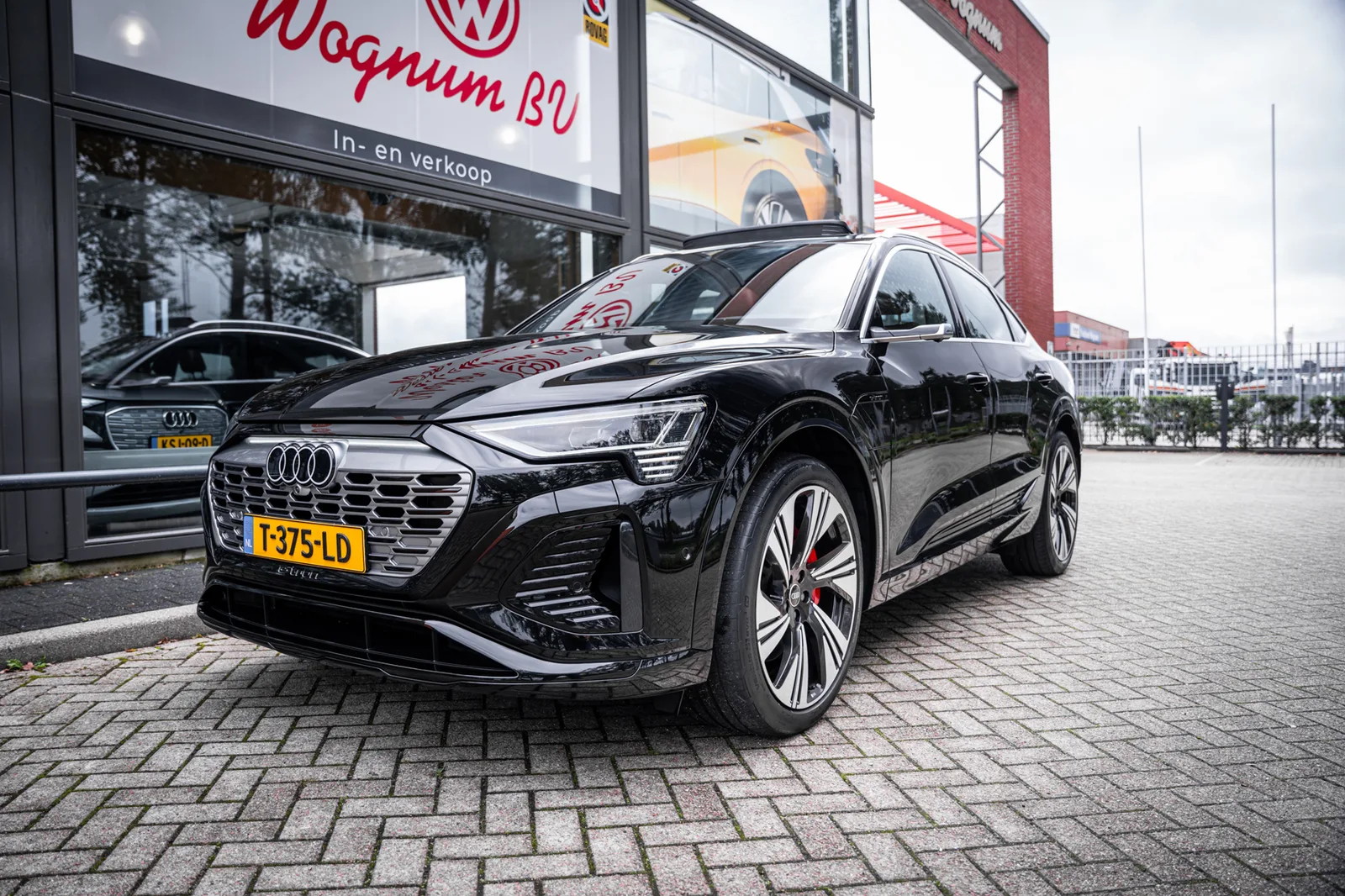 Audi Q8 e-tron (2023) — foto 1