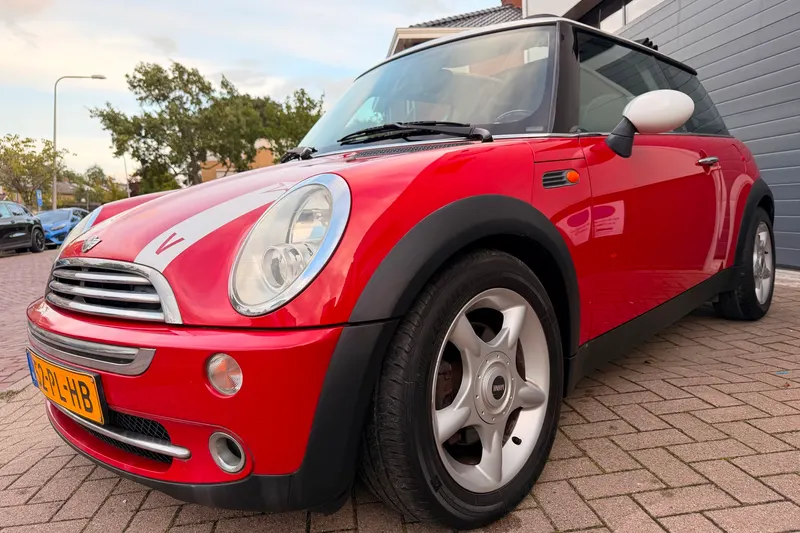MINI Cabrio (2004)