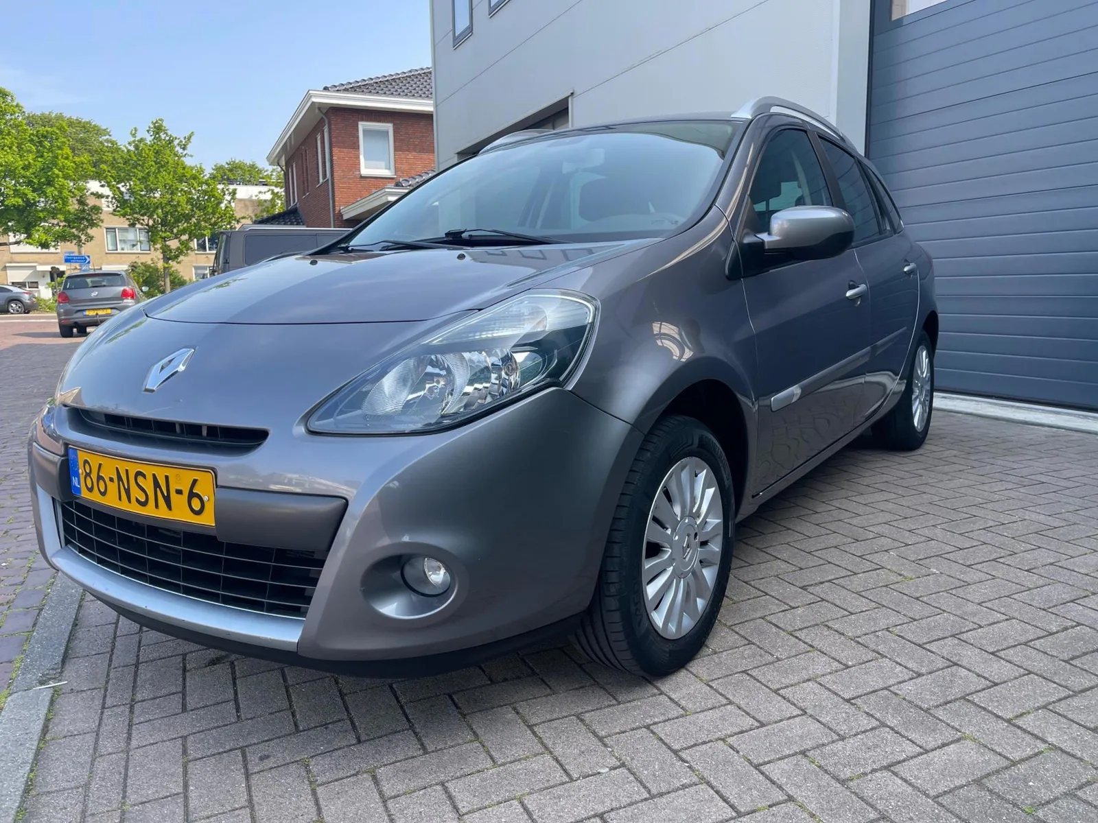 Renault Clio (2010) — foto 1