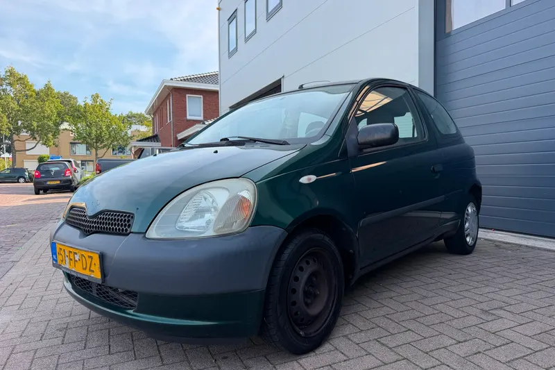 Toyota Yaris (2000)