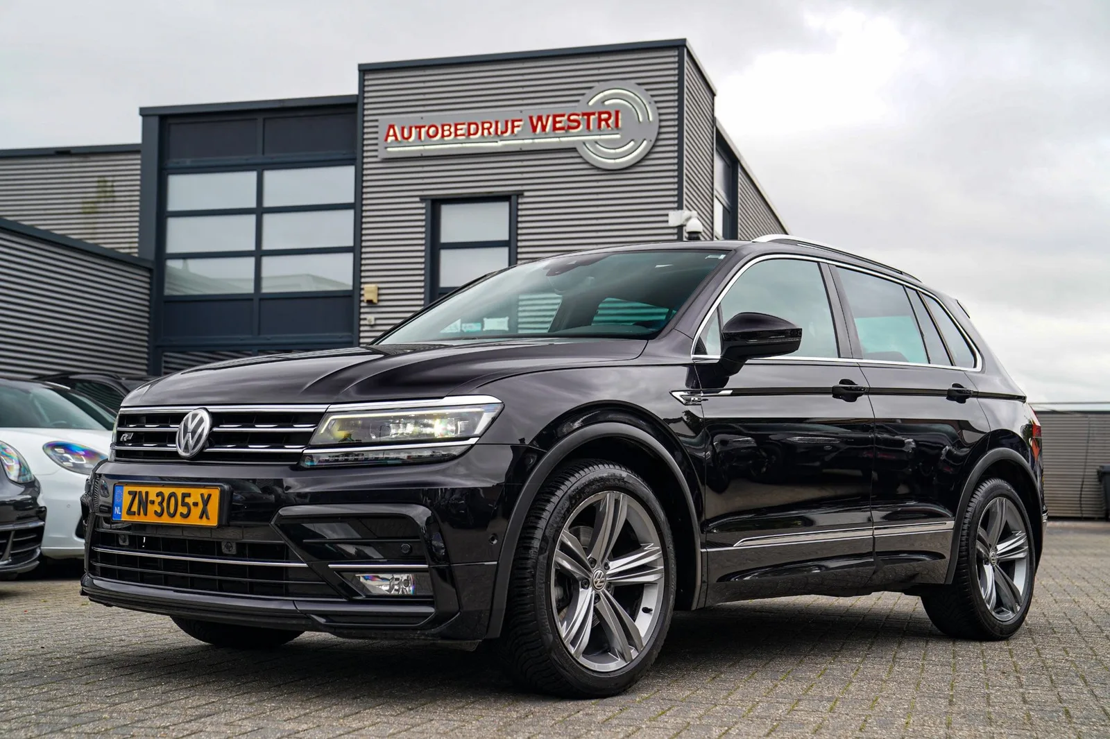 Volkswagen Tiguan (2019) — foto 1