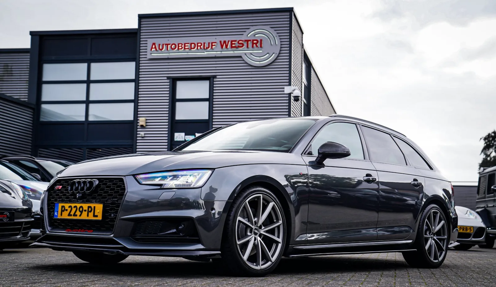 Audi A4 (2016) — foto 1
