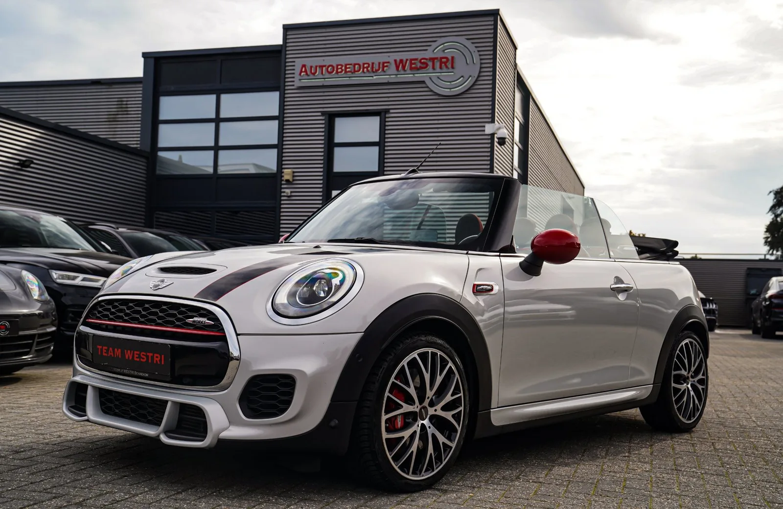 MINI Cooper (2018) — foto 1