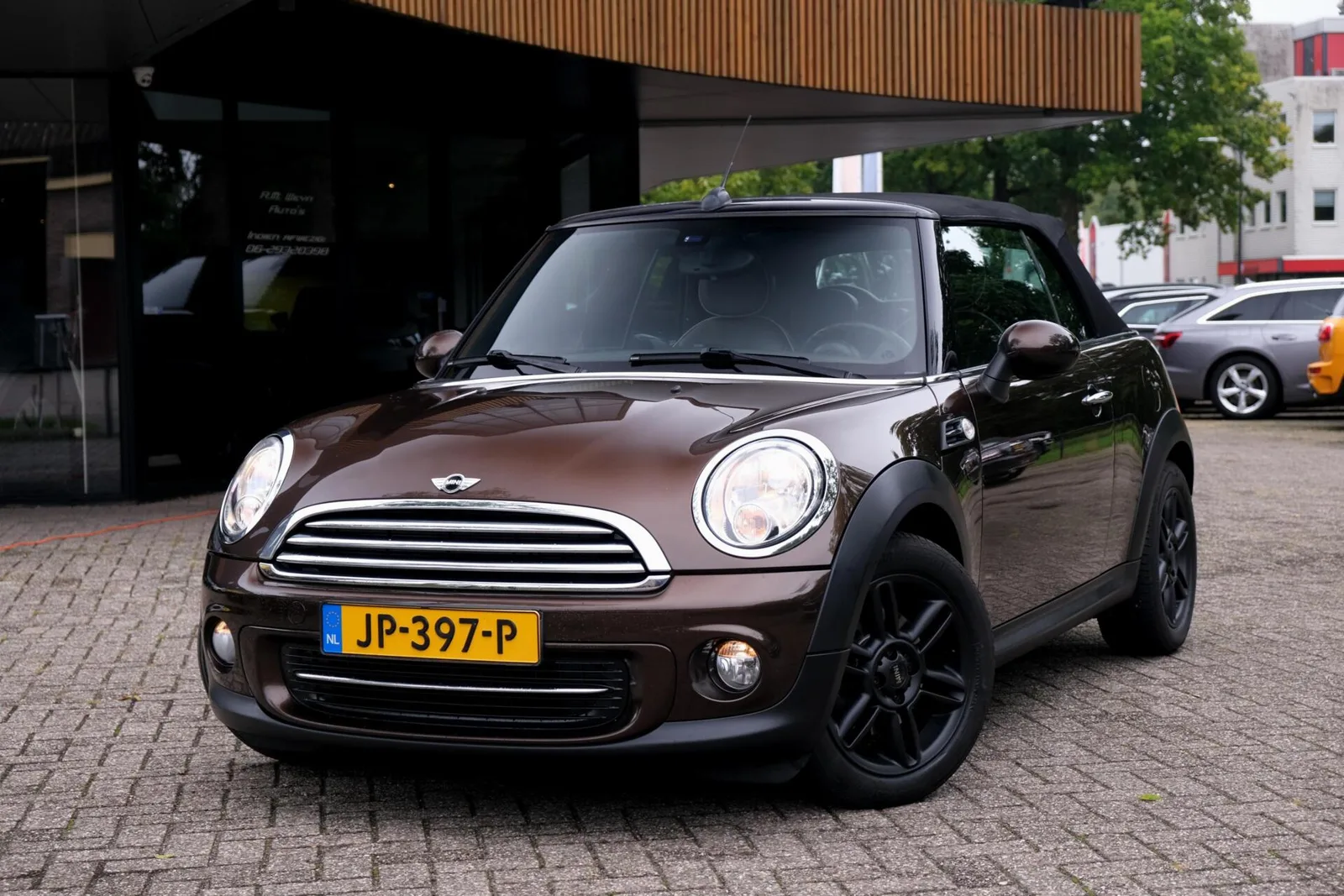 MINI Cabrio (2011) — foto 1