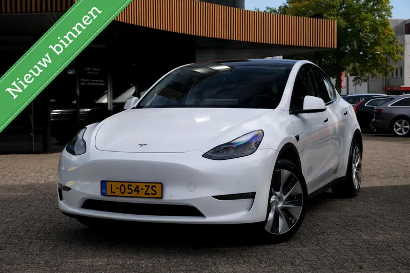 Tesla Model Y (2021)