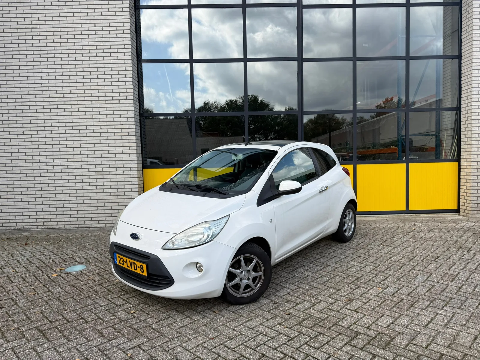 Ford Ka (2010) — foto 1