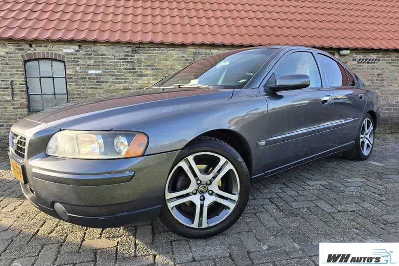 Volvo S60 (2005)