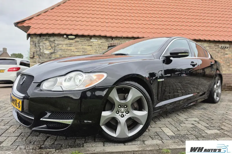 Jaguar XF (2011)