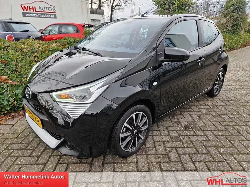 Toyota Aygo (2022) — foto 1