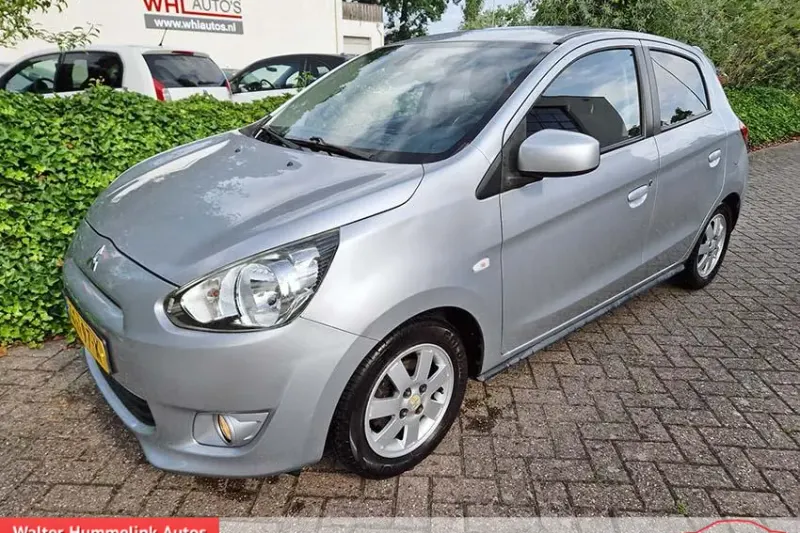 Mitsubishi Space Star (2015)