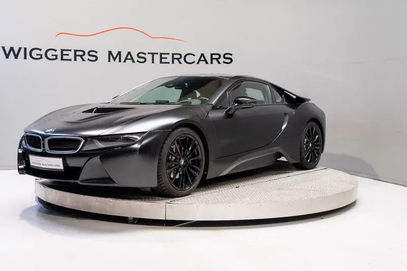 BMW i8 (2017)