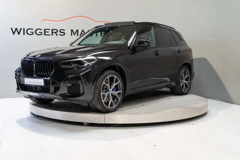 BMW X5 (2022)