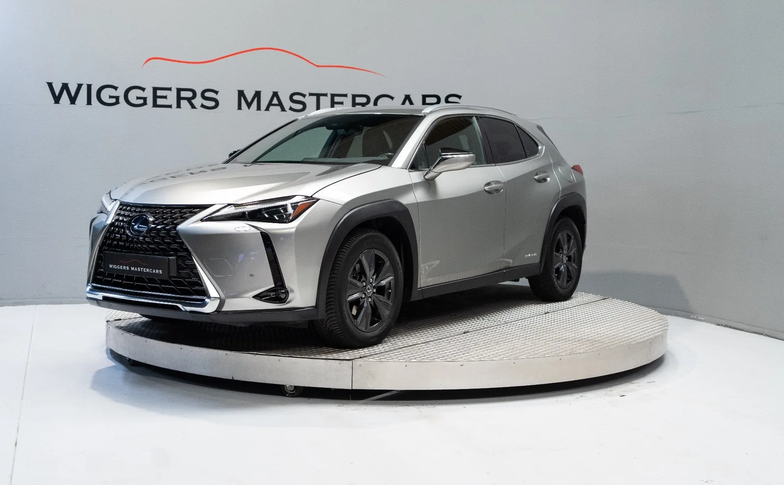 Lexus UX (2019) — foto 1