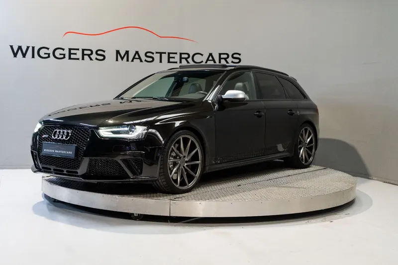 Audi RS 4 (2013)