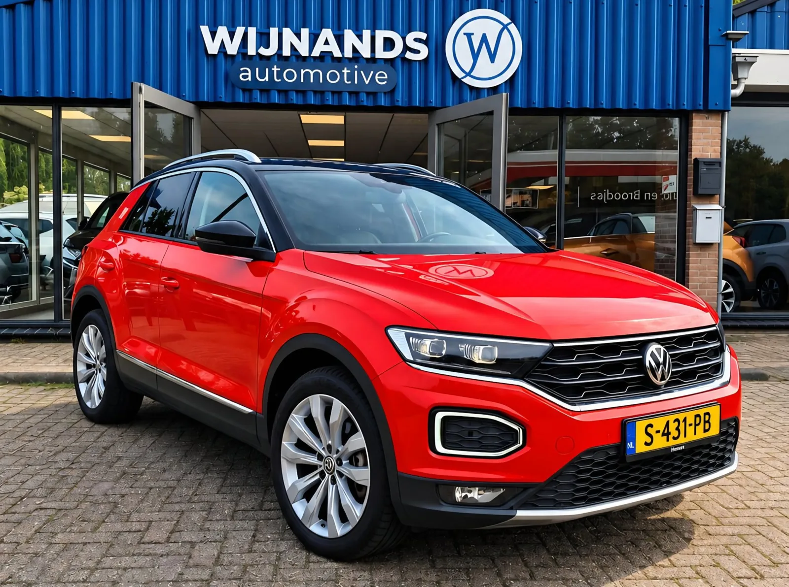 Volkswagen T-Roc (2018) — foto 1