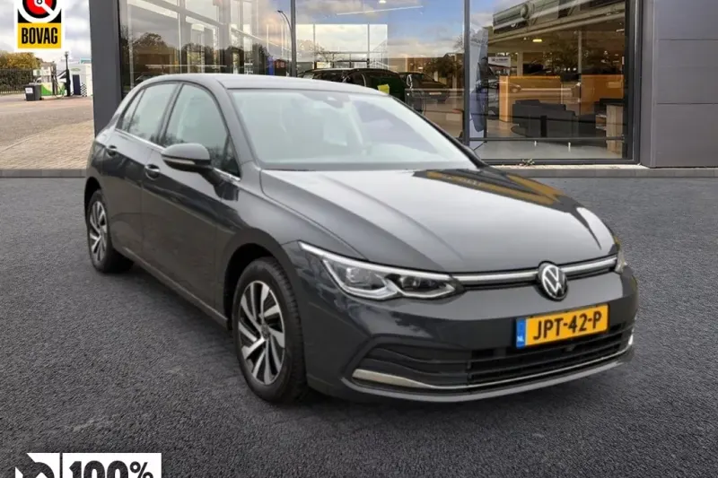 Volkswagen Golf (2022)